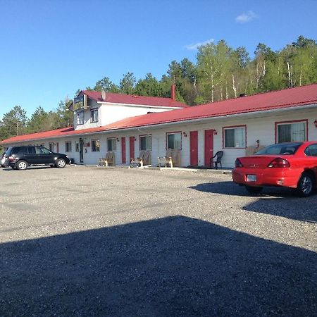 Richard Lake Motel Coniston Exterior foto